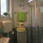 Apartament Komel *