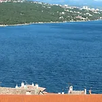 Komel Apartament *