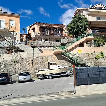 Komel Apartman