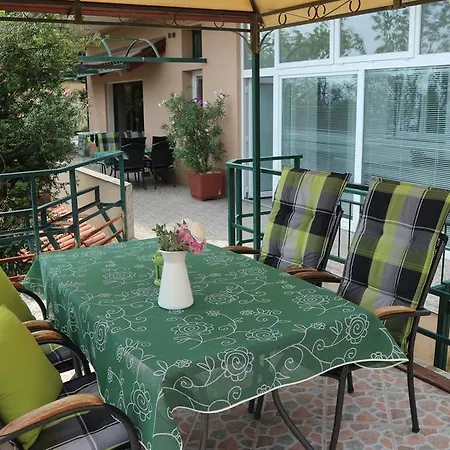 Komel Daire Opatija