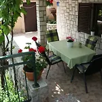 Komel Apartment *
