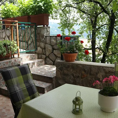 Apartament Komel