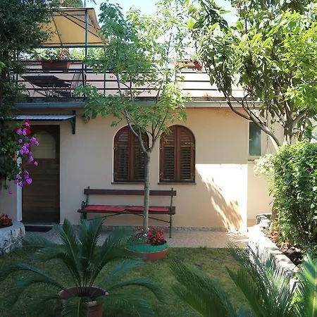 Apartament Komel