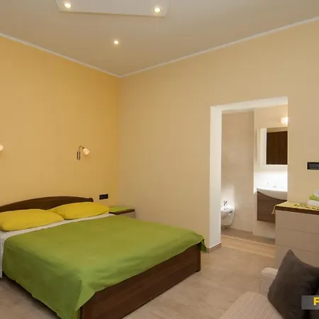 Komel Apartment *
