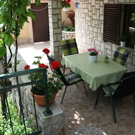 Komel Apartment *