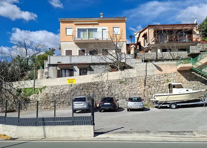 考梅尔公寓 * 奥帕提亚