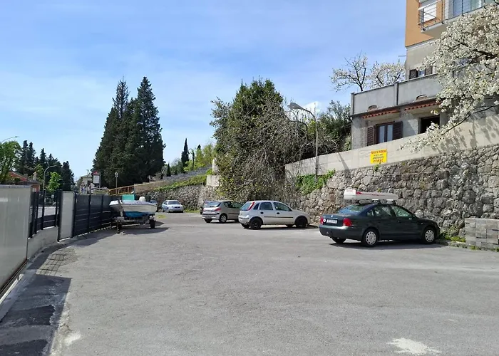 考梅尔公寓 公寓 奥帕提亚